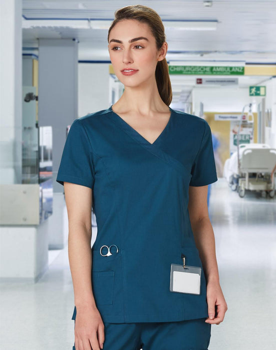 M7640 LADIES SCRUB TOP